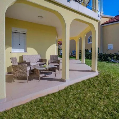Apartamento Lucia-1 By Interhome *