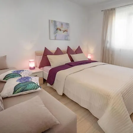 Lucia-1 By Interhome Appartamento Kmeti